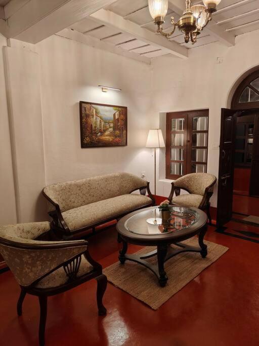 A Quaint Cottage With Rajah'S Seat View. Madikeri Exterior foto