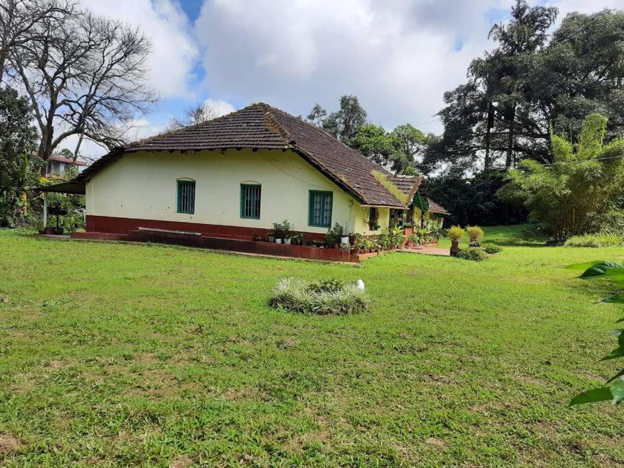 A Quaint Cottage With Rajah'S Seat View. Madikeri Exterior foto